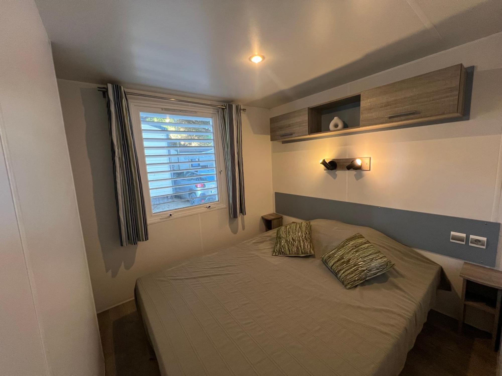 Camping Le Suroit เลอบัวส์-ปลาจ-อ็อง-เร ภายนอก รูปภาพ